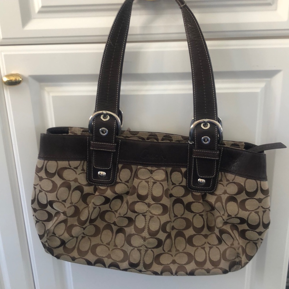 Coach shoulder bag